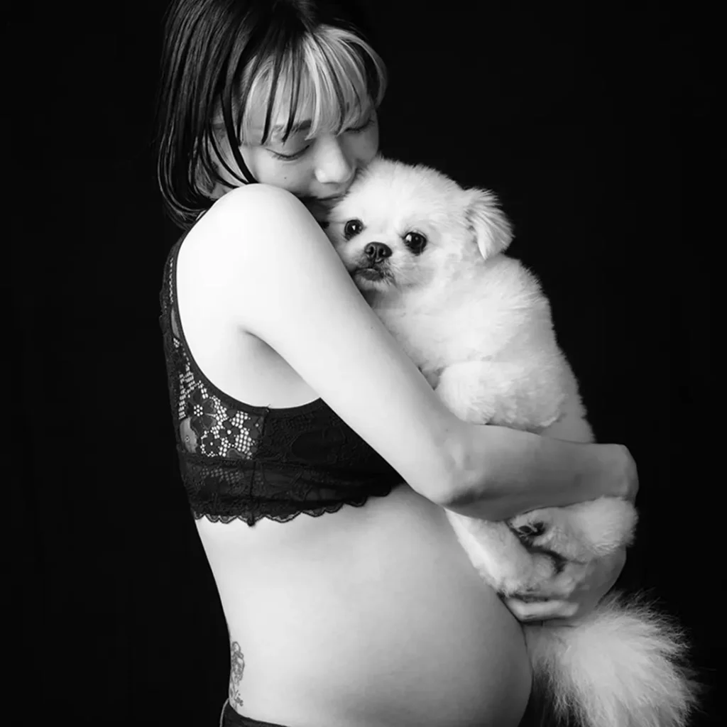 犬とマタニティフォト